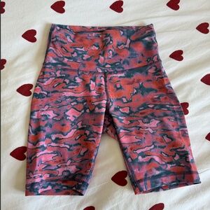 Lululemon Wunder Train High-Rise Short. Size 4. Like new!